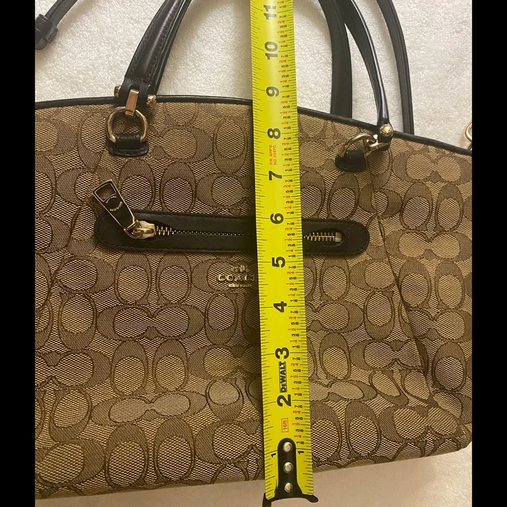Coach authentic handbag